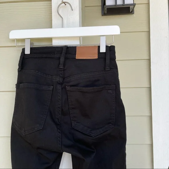 Madewell•Curvy High-Rise Skinny Jeans in Carbondale Wash - Picture 5 of 9
